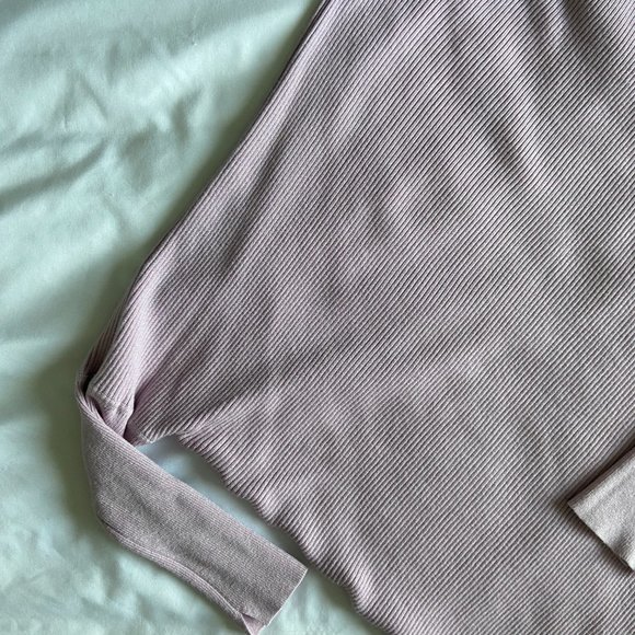 Asymmetrical Dolman Ottoman | Lilac - Picture 3 of 5